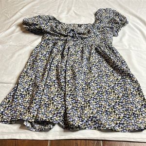 Floral puffy sleeve dress